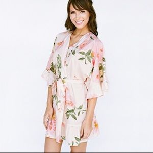 NWOT Plum Pretty Sugar Floral Robe